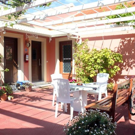 Theos Apartments Agios Stefanos Avliotes  Exterior foto