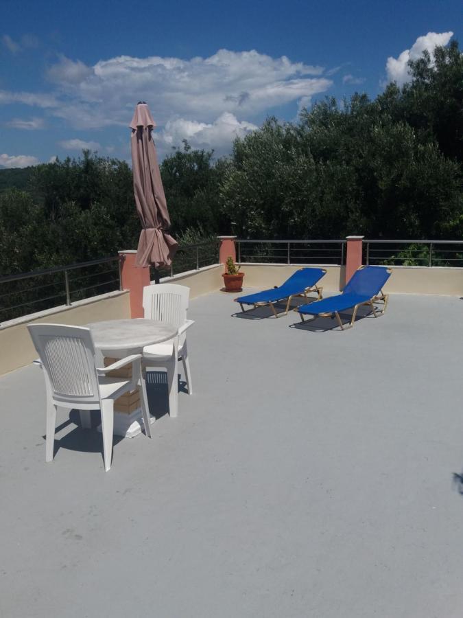 Theos Apartments Agios Stefanos Avliotes  Exterior foto