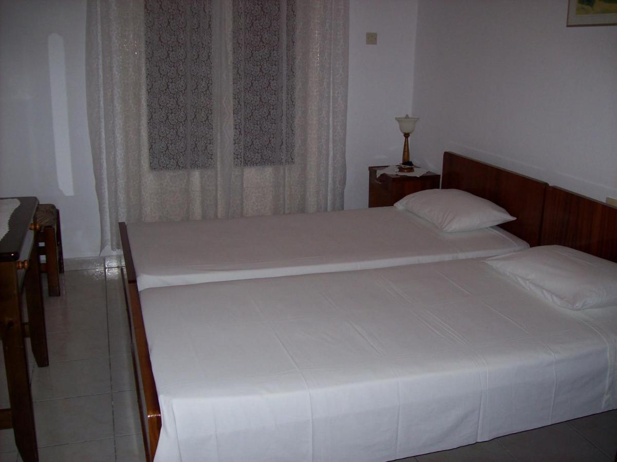 Theos Apartments Agios Stefanos Avliotes  Exterior foto