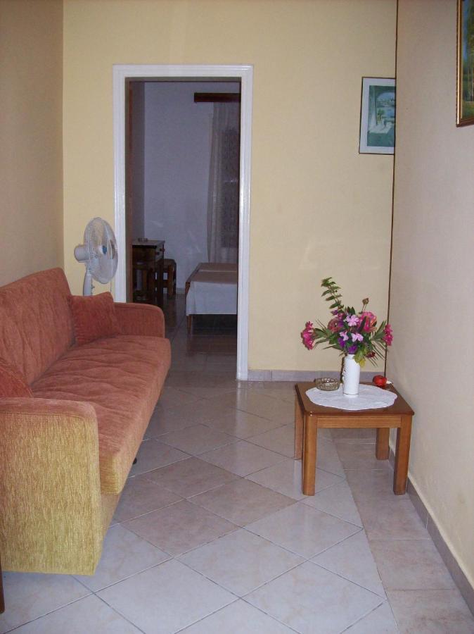 Theos Apartments Agios Stefanos Avliotes  Exterior foto